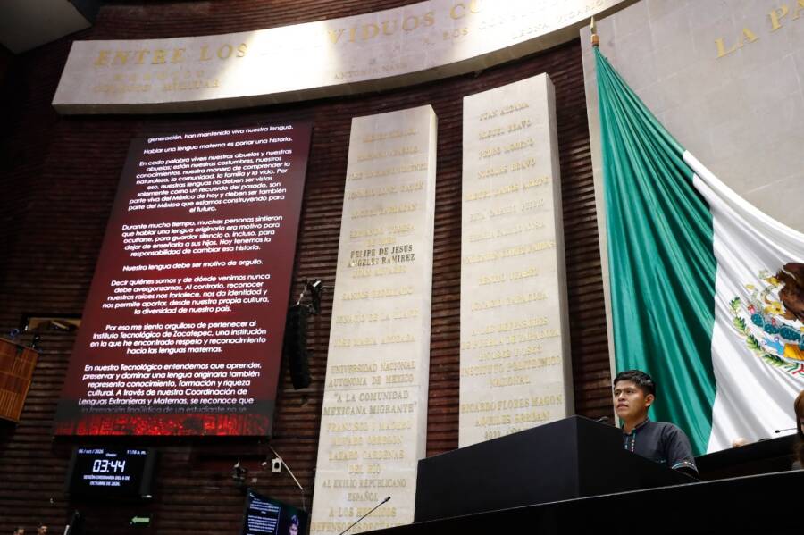 hilario-lopez-merino-de-origen-mixteco-pidio-en-la-camara-de-diputados-que-las-lenguas-maternas-se-escuchen-en-las-escuelas-6ac543baa42aa