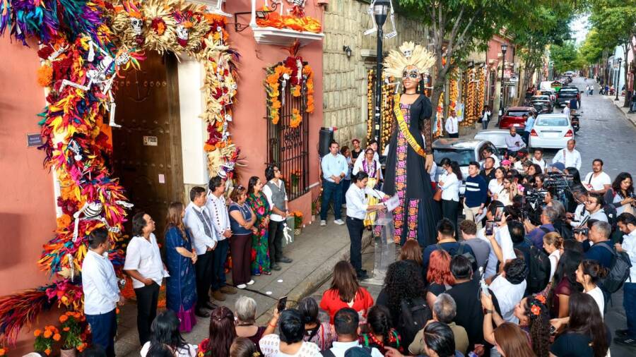 oaxaca-de-juarez-se-llena-de-color-alegria-y-tradicion-con-el-inicio-de-las-festividades-de-fieles-difuntos-2026-6ae0ad41d7d6c