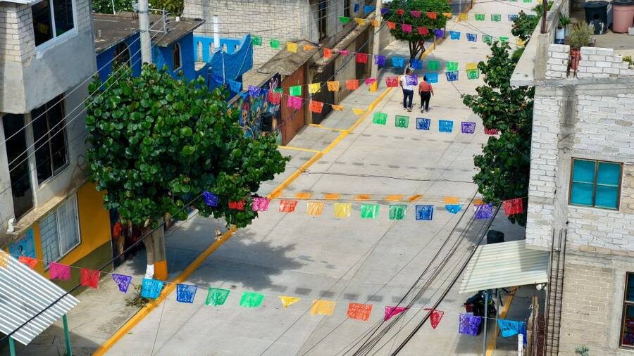 Ray Chagoya entrega una obra más en Pueblo Nuevo gracias al Banco de Materiales y al tequio comunitario