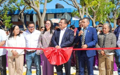 Rector inaugura obra exterior para la Facultad de Odontología de la UABJO
