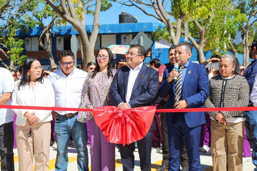rector-inaugura-obra-exterior-para-la-facultad-de-odontologia-de-la-uabjo-6ae1ff2b6bb85